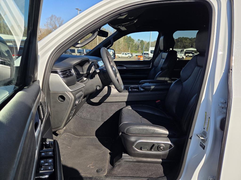 used 2024 Jeep Wagoneer L car, priced at $42,989