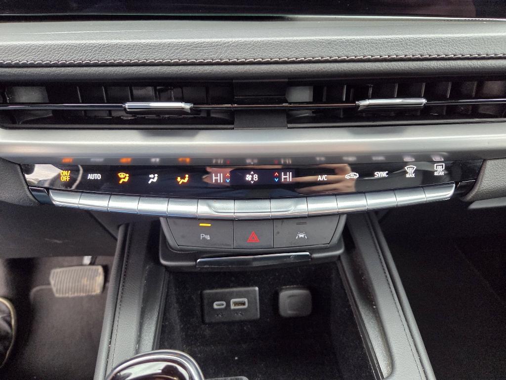 used 2024 Cadillac XT4 car, priced at $30,977