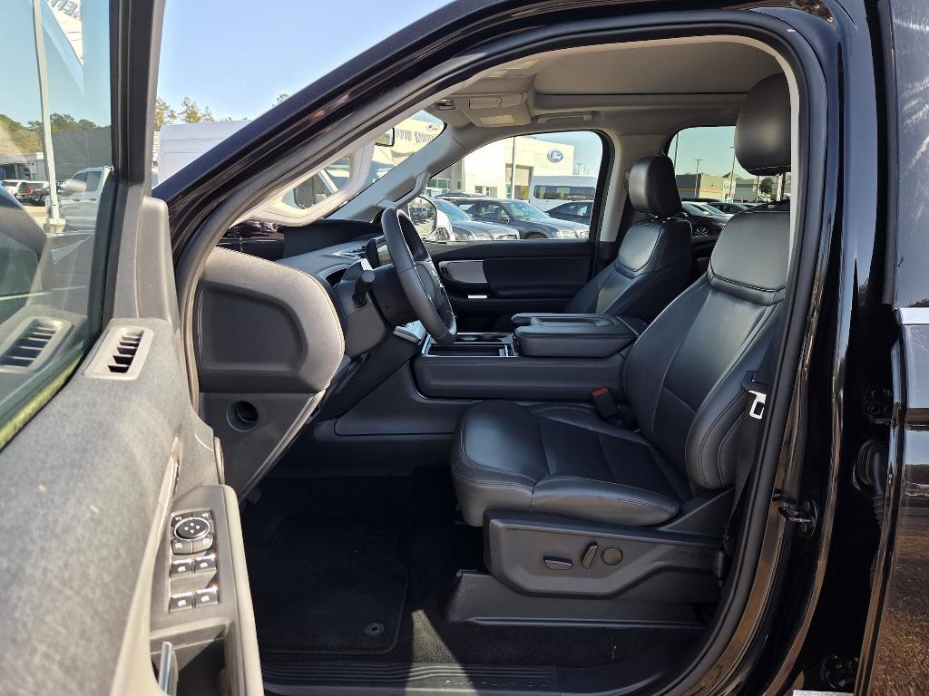 used 2025 Ford Expedition Max car, priced at $59,995