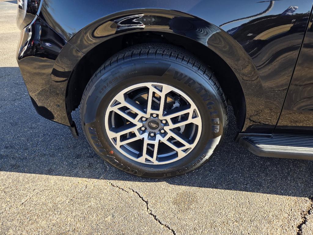 used 2025 Ford Expedition Max car, priced at $59,995