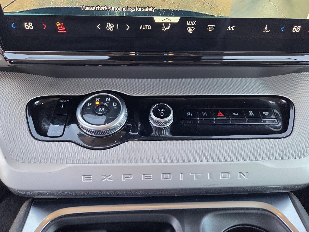 used 2025 Ford Expedition Max car, priced at $59,995