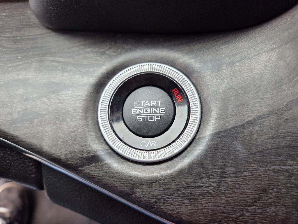 used 2023 Jeep Grand Cherokee car, priced at $39,899