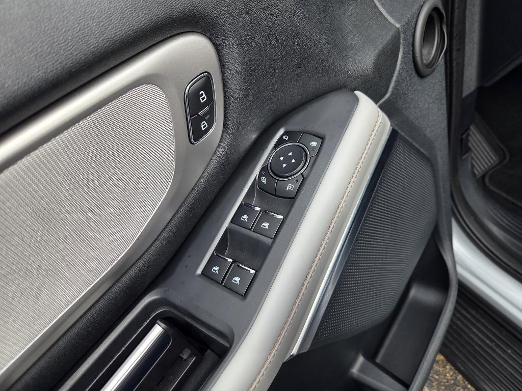 used 2025 Ford Expedition car, priced at $59,998