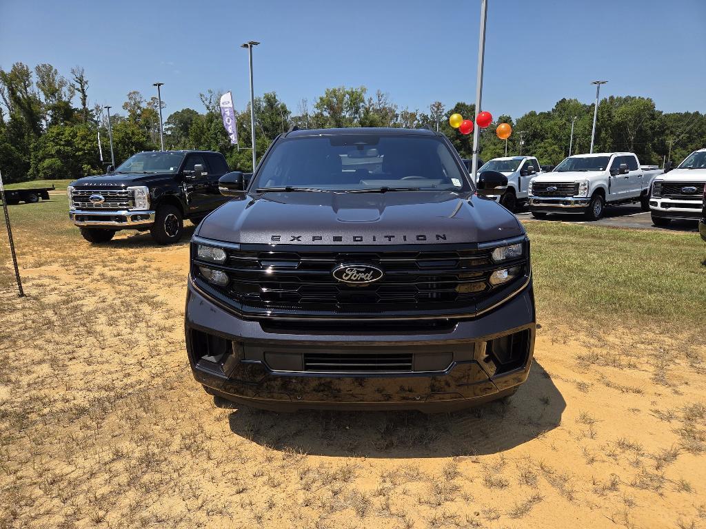 new 2025 Ford Expedition car, priced at $76,875
