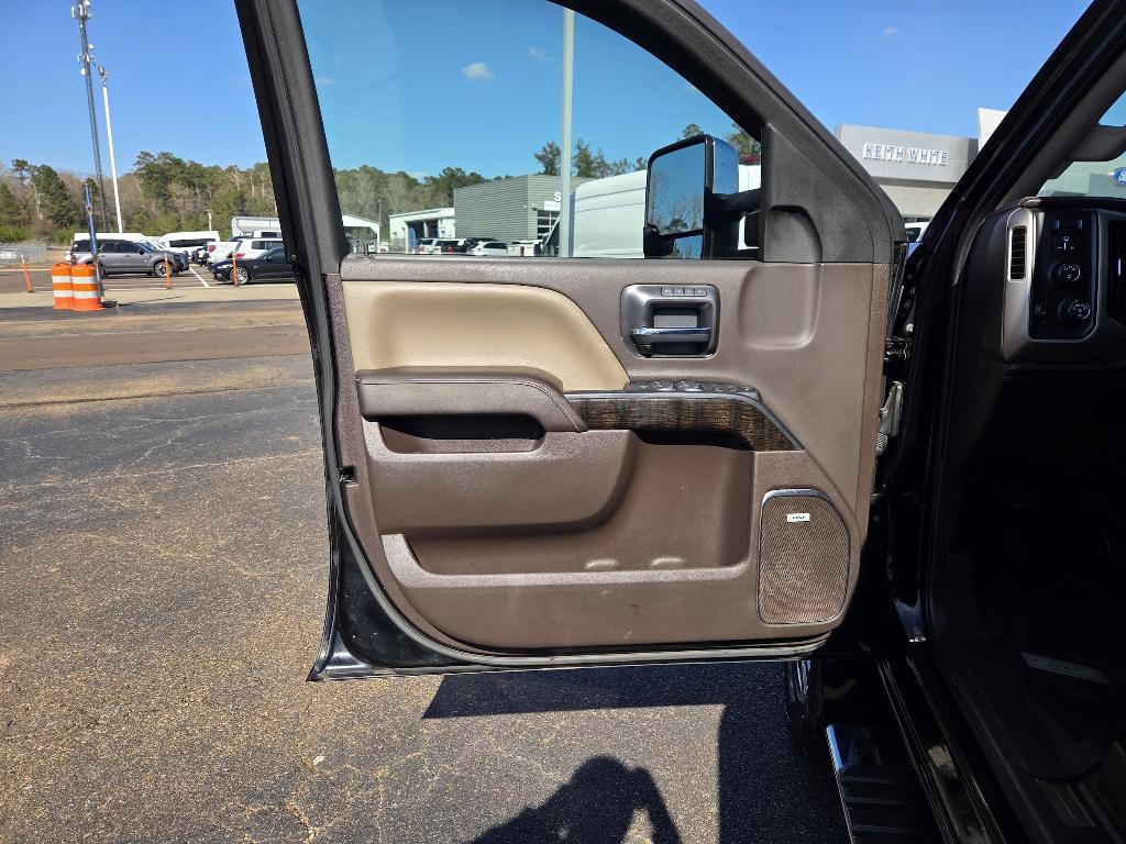 used 2016 GMC Sierra 2500 car, priced at $39,922