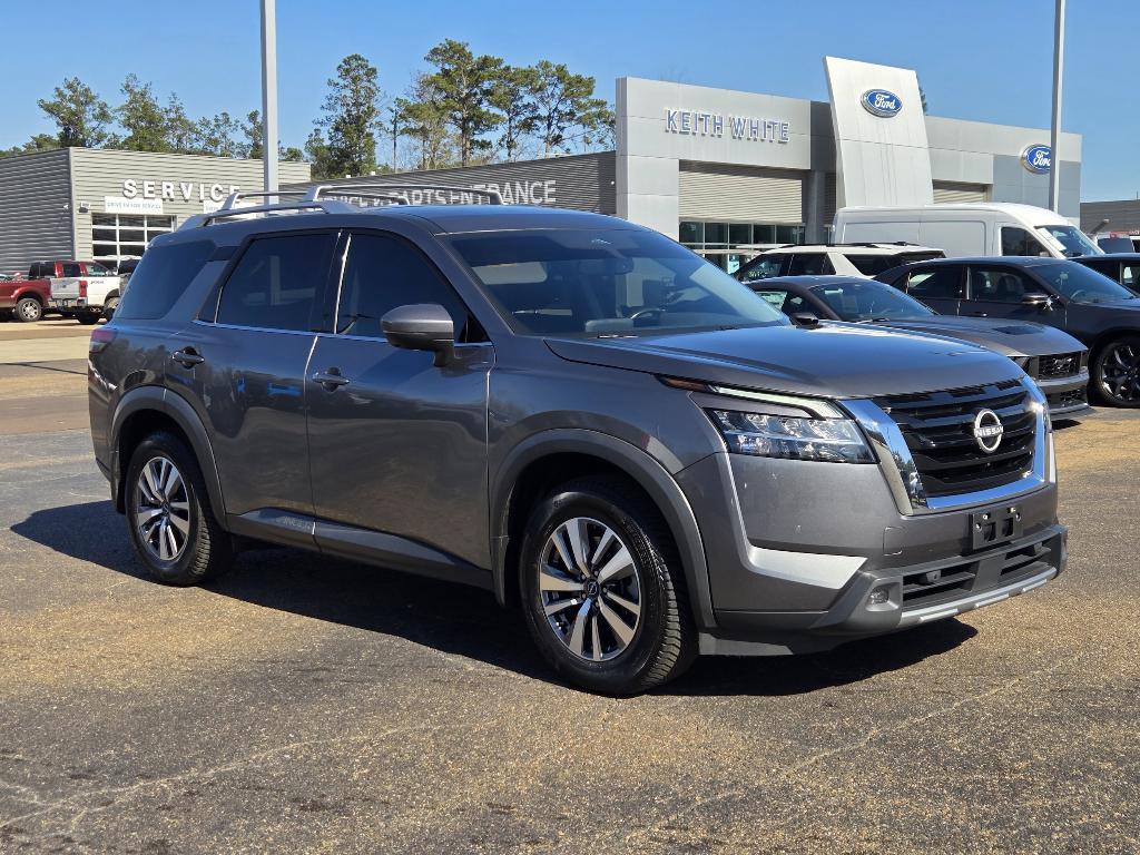 used 2022 Nissan Pathfinder car, priced at $25,948