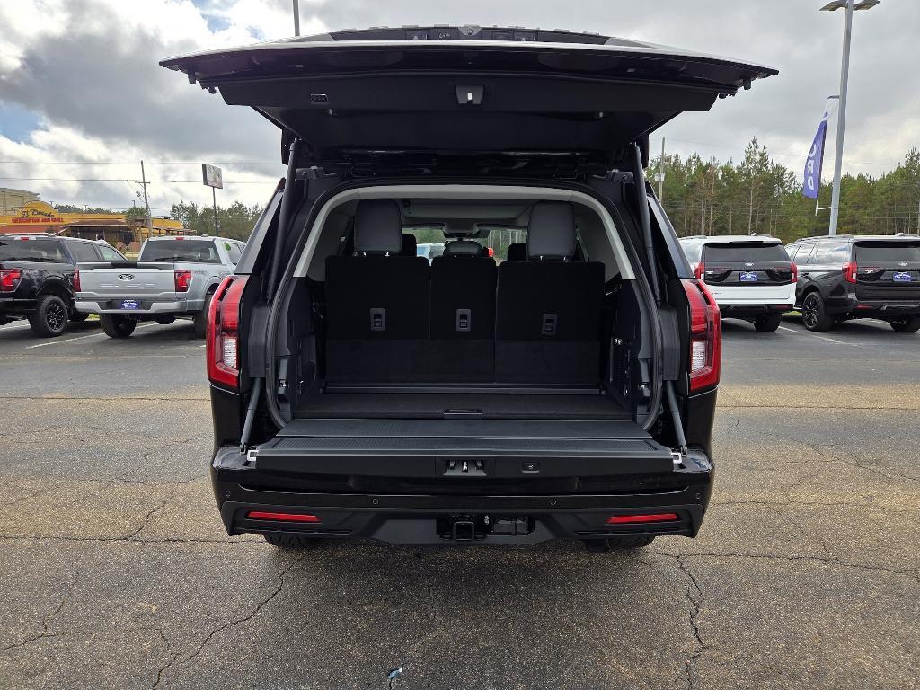 new 2025 Ford Expedition car, priced at $69,350