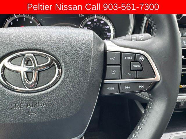 used 2024 Toyota Highlander car, priced at $43,893
