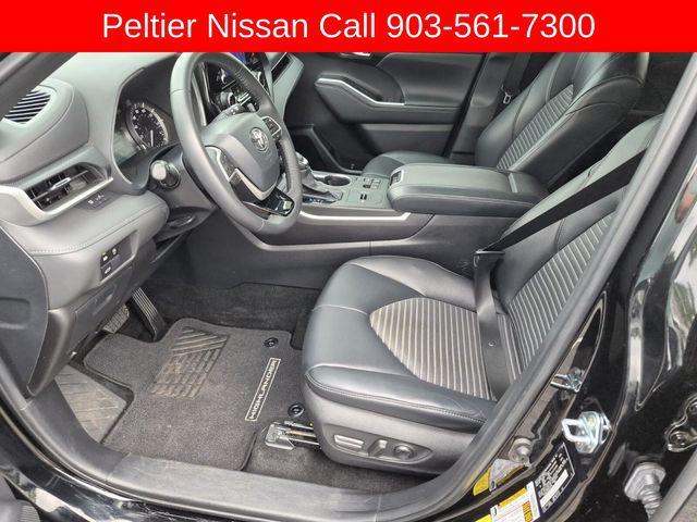 used 2024 Toyota Highlander car, priced at $39,993