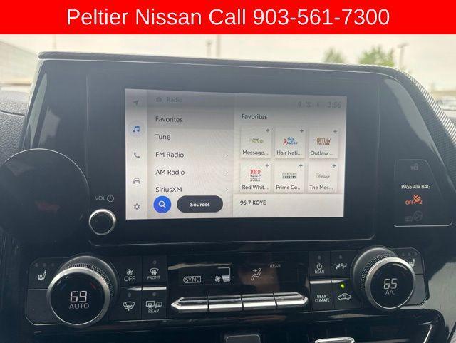 used 2024 Toyota Highlander car, priced at $43,893