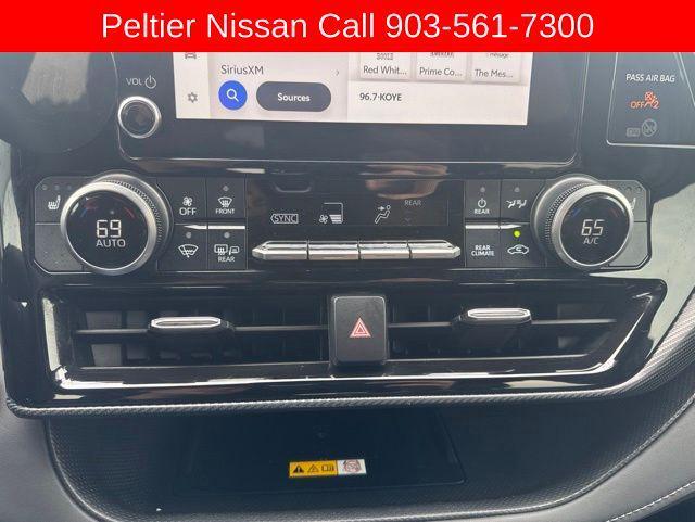 used 2024 Toyota Highlander car, priced at $43,893