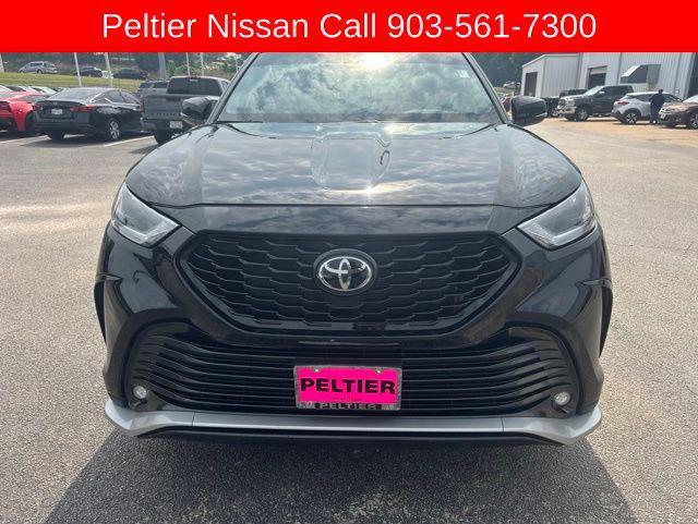 used 2024 Toyota Highlander car, priced at $43,893