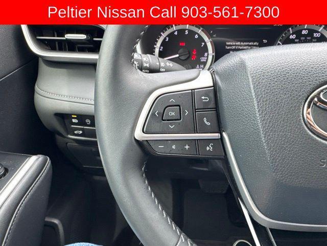 used 2024 Toyota Highlander car, priced at $43,893