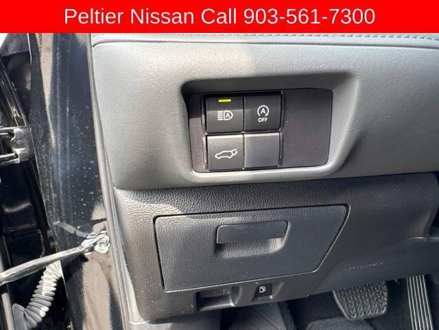 used 2024 Toyota Highlander car, priced at $43,893