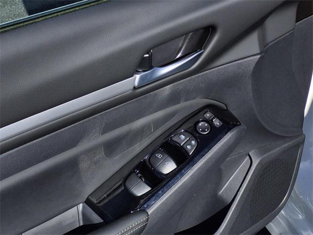 new 2025 Nissan Altima car, priced at $28,999