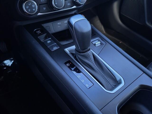 new 2025 Nissan Kicks car, priced at $25,897