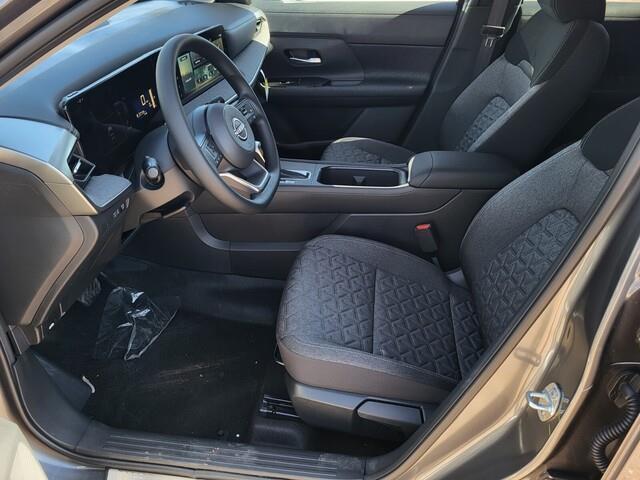 new 2025 Nissan Kicks car, priced at $25,897