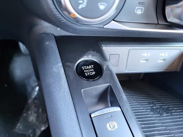 new 2025 Nissan Kicks car, priced at $25,959