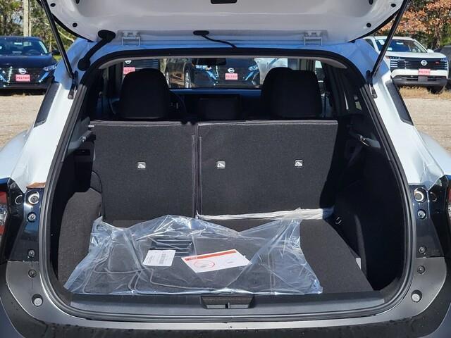 new 2025 Nissan Kicks car, priced at $25,959