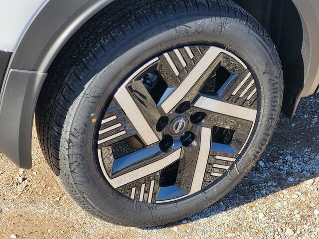 new 2025 Nissan Kicks car, priced at $25,959