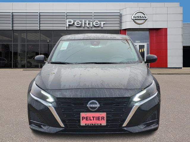 new 2025 Nissan Altima car, priced at $24,999