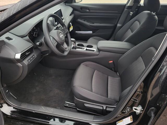 new 2025 Nissan Altima car, priced at $24,999