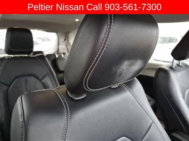 used 2024 Chrysler Pacifica Hybrid car, priced at $27,077