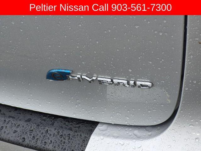 used 2024 Chrysler Pacifica Hybrid car, priced at $27,077