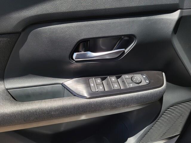 new 2025 Nissan Kicks car, priced at $25,165