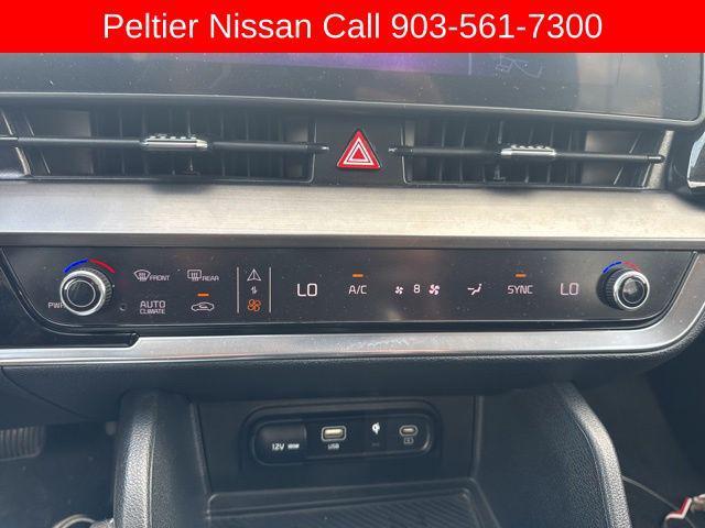 used 2025 Kia Sportage car, priced at $24,994