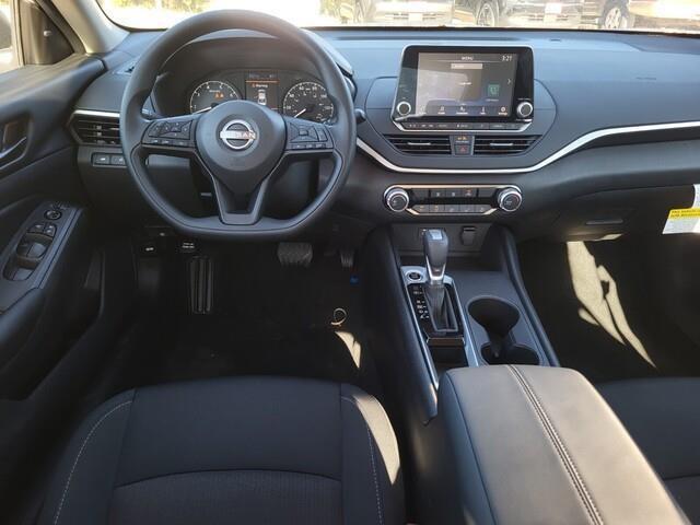 new 2025 Nissan Altima car, priced at $24,999