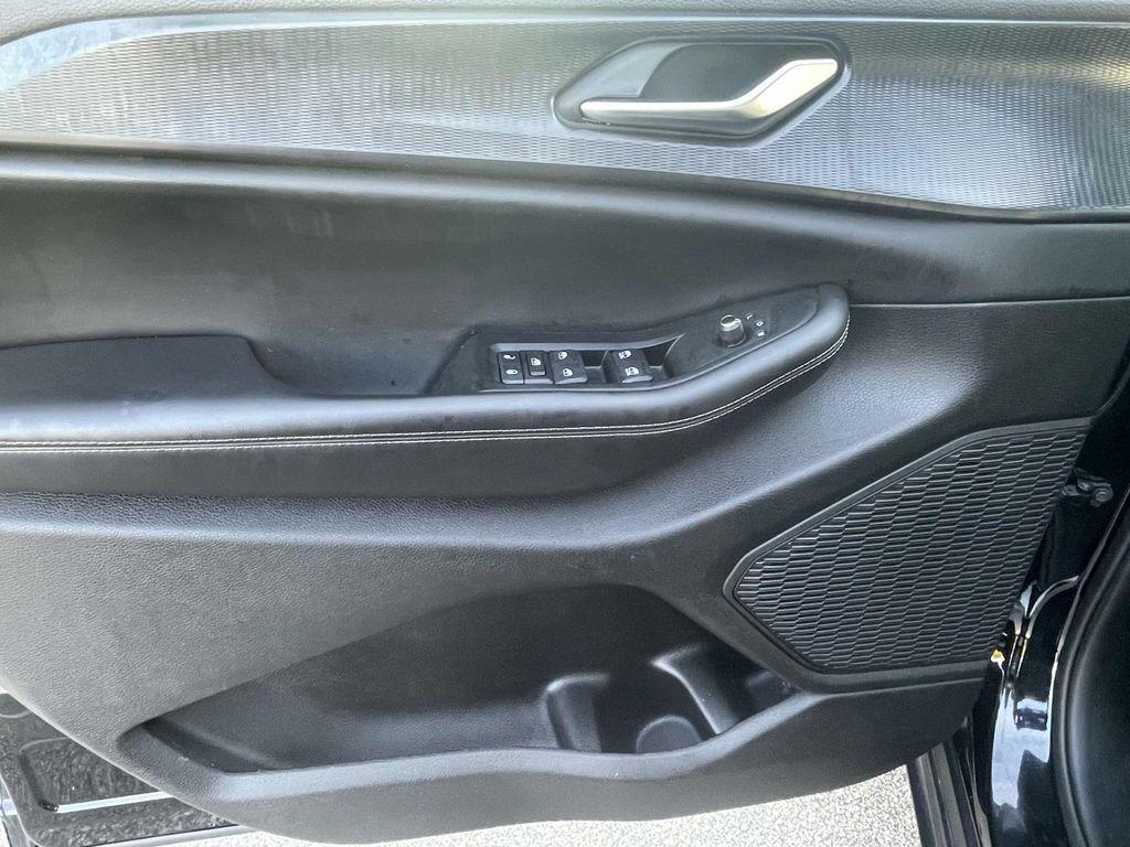 used 2023 Jeep Grand Cherokee L car, priced at $26,795