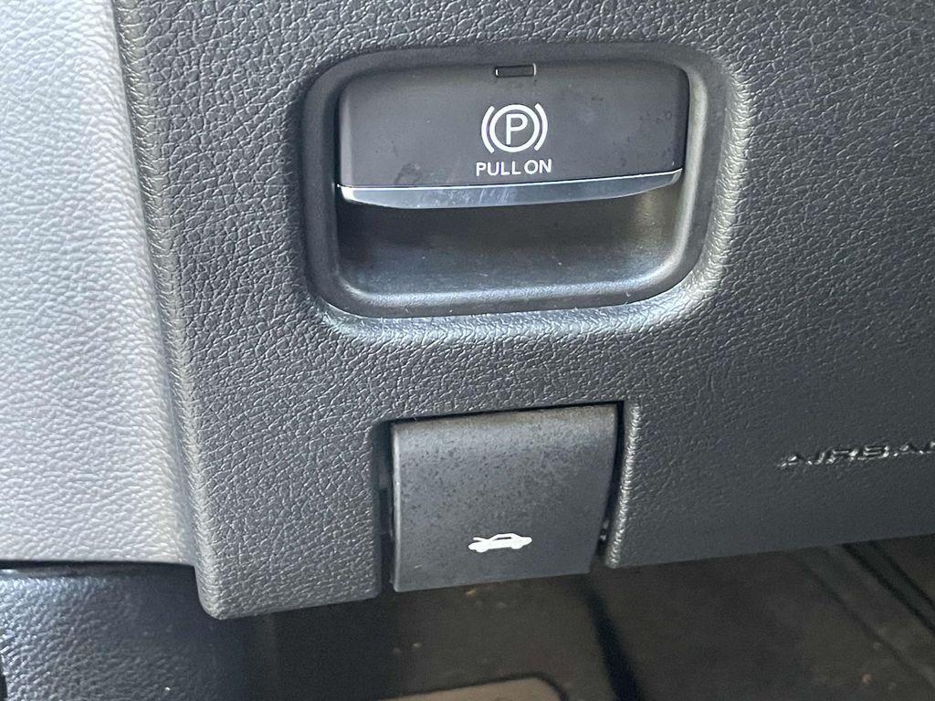 used 2023 Jeep Grand Cherokee L car, priced at $26,795