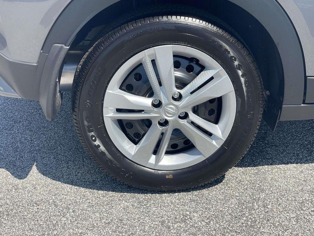 new 2025 Nissan Kicks Play car, priced at $23,025