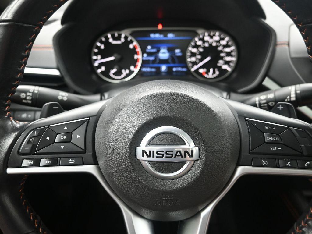 2022 Pearl White Tricoat Nissan Altima