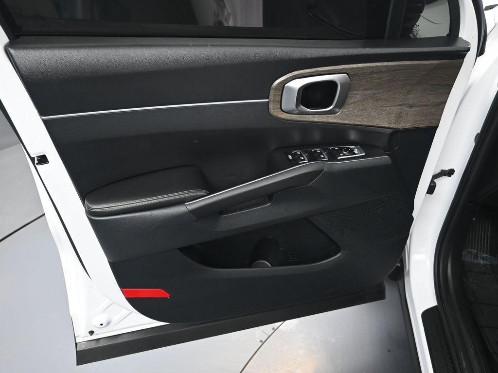 used 2022 Kia Sorento car, priced at $21,000