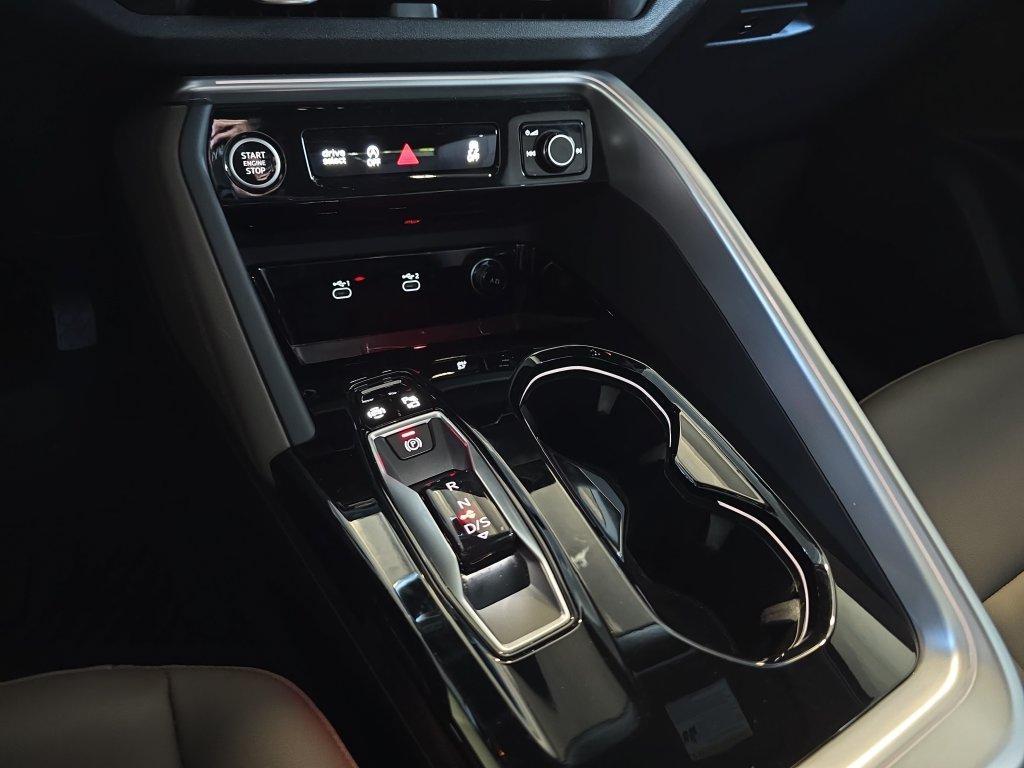 Audi Q5 view 27