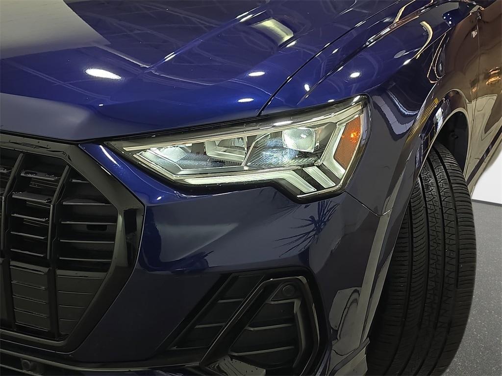 2024 Navarra Blue Metallic Audi Q3