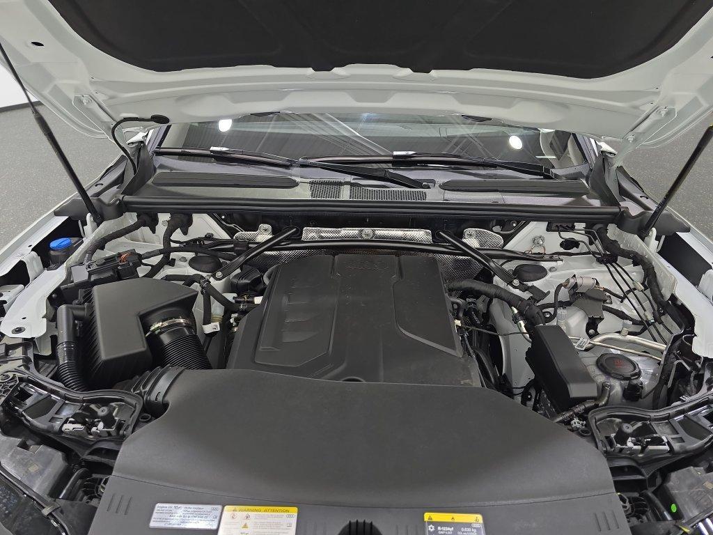 Audi Q5 view 34