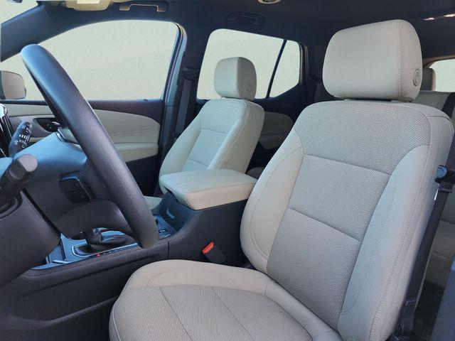 used 2023 Chevrolet Traverse car, priced at $26,700