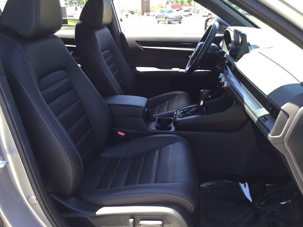 used 2024 Honda CR-V Hybrid car, priced at $31,897