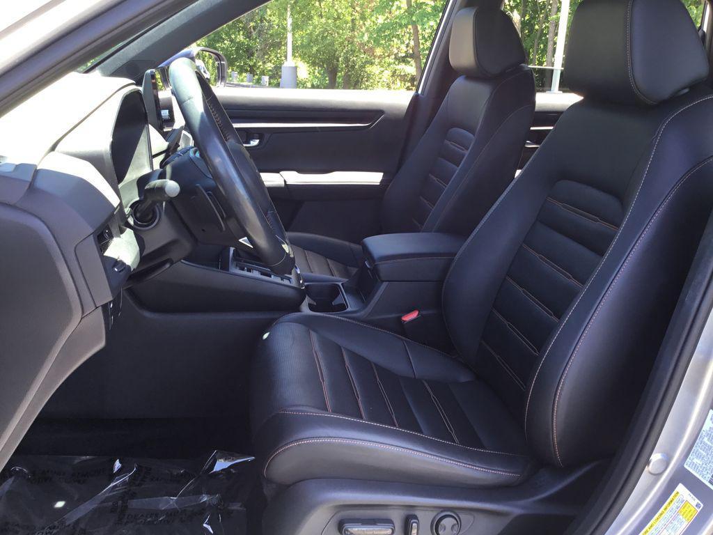 used 2024 Honda CR-V Hybrid car, priced at $31,897