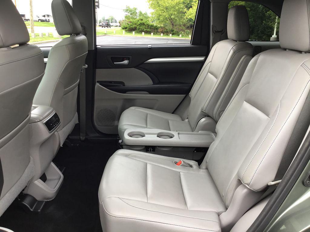 used 2016 Toyota Highlander car, priced at $20,375