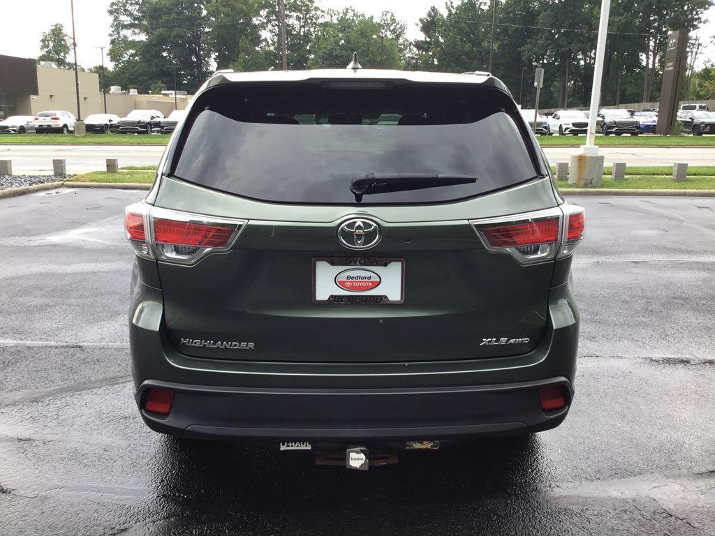 used 2016 Toyota Highlander car, priced at $20,375