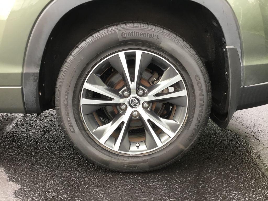 used 2016 Toyota Highlander car, priced at $20,375