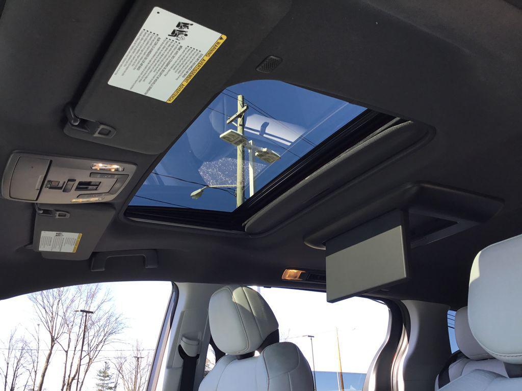 used 2022 Toyota Sienna car, priced at $30,397
