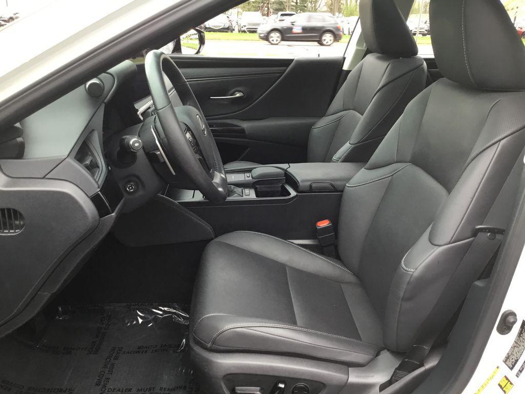 used 2022 Lexus ES 350 car, priced at $35,897