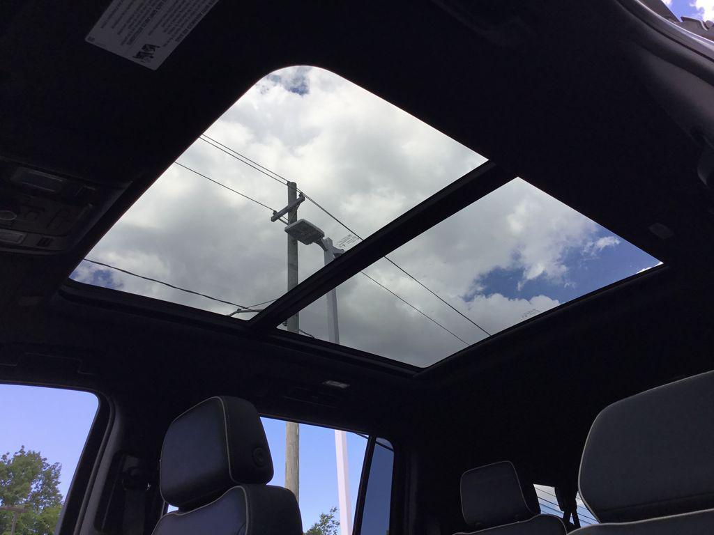 used 2023 GMC Yukon XL car, priced at $46,897