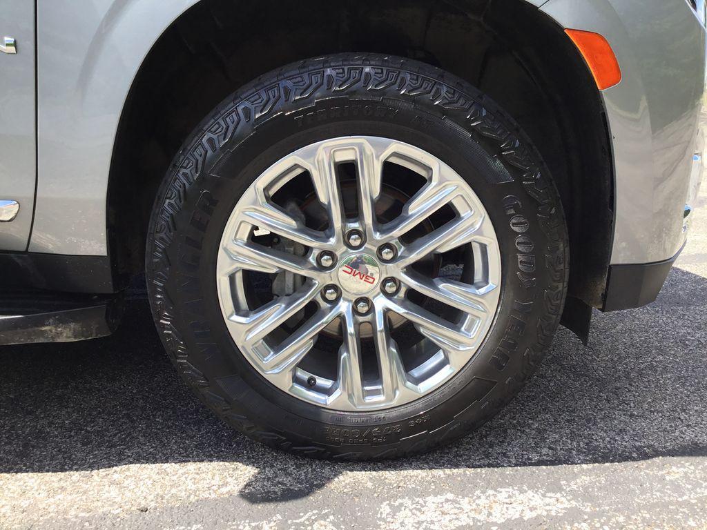 used 2023 GMC Yukon XL car, priced at $46,897