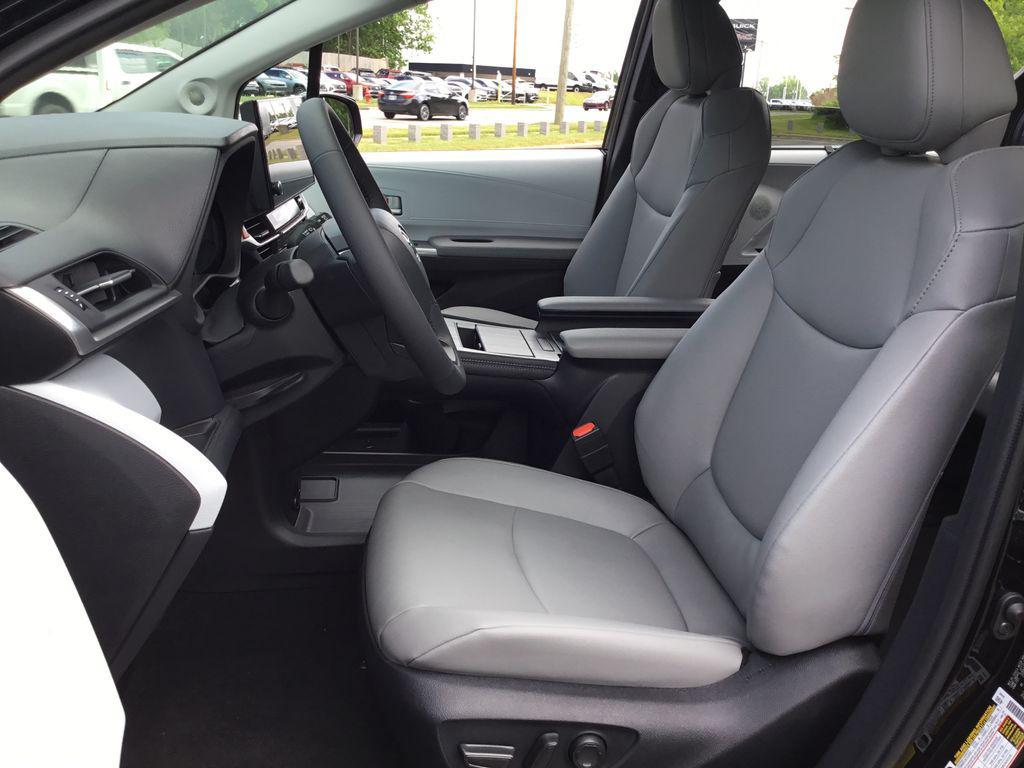 used 2026 Toyota Sienna car, priced at $52,397